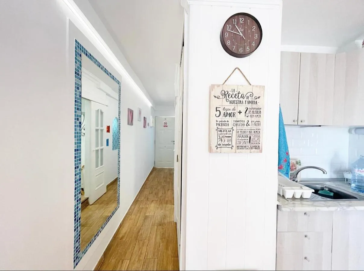 Happy Days, Central, Nice Terrace, Fast Internet Apartment Costa Del Silencio