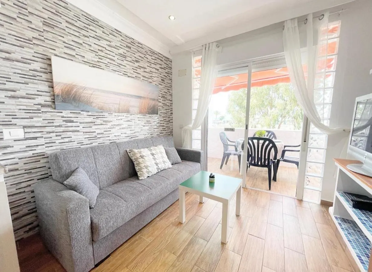 Happy Days, Central, Nice Terrace, Fast Internet Apartment Costa Del Silencio